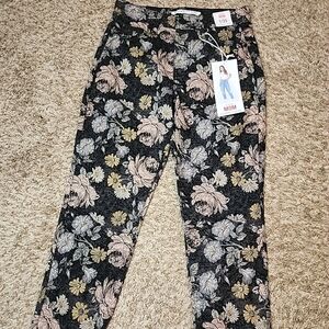 Celebrity Pink Cotton Blend Size 1/25 Black Floral High Rise MOM Denim Jeans NEW